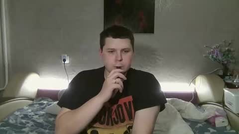 Snapshot of volshebnik_130 chatting on February 26, 7:32 pm Volshebnik1302 online show from February 26, 7:32 pm