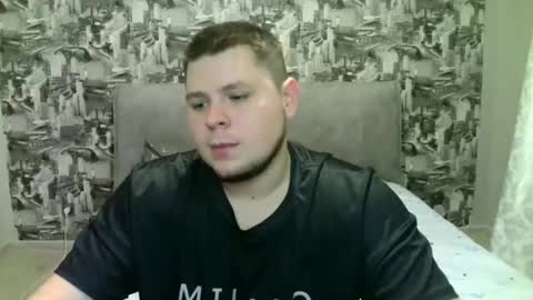 Snapshot of volshebnik_130 chatting on October 29, 10:54 pm Volshebnik1302 online show from October 29, 10:54 pm