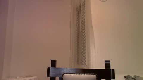 volve5 online show from February 8, 7:50 pm