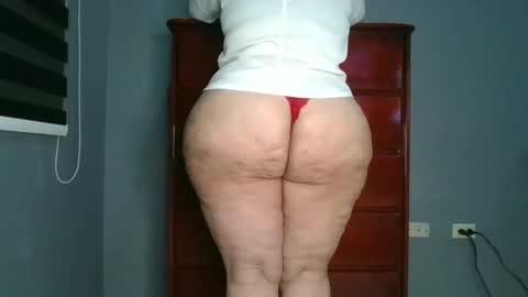 Hooded Vonnie online show from November 8, 10:57 pm