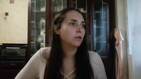 voulezvous_angel online show from November 11, 11:45 am