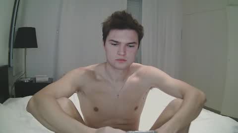 Snapshot of vouvoucouple chatting on January 30, 6:10 pm Tim online show from January 30, 6:10 pm