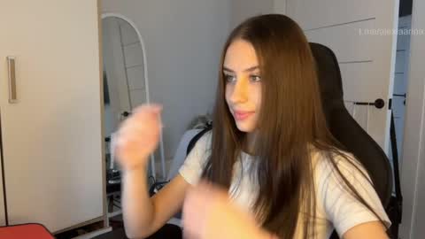 Arina online show from April 27, 8:12 am