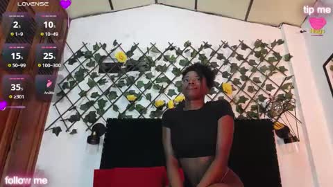 Snapshot of vzoeycooper chatting on October 15, 2:26 am Zoey online show from October 15, 2:26 am