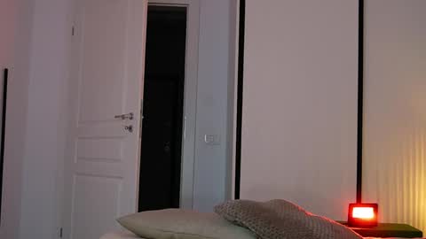 Mila online show from May 21, 2:07 am