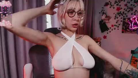 Waifu exe online show from June 27, 9:15 am