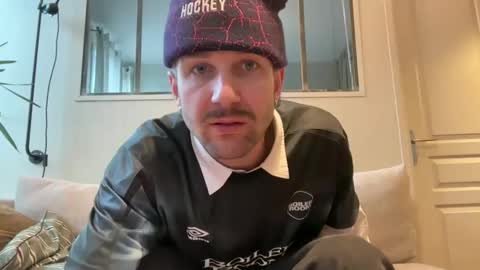 Walice online show from February 25, 2:37 pm