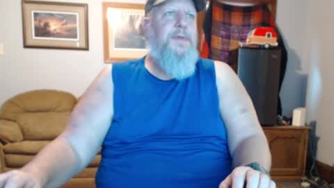 walkingbird online show from April 3, 9:11 pm