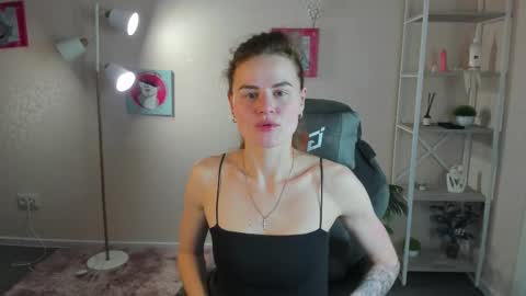 Wanda online show from February 4, 2:54 pm