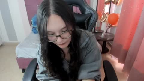Alexandra online show from June 10, 7:02 pm