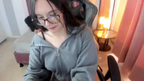 Alexandra online show from April 28, 6:12 pm