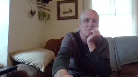 wandering13 online show from December 1, 7:16 pm