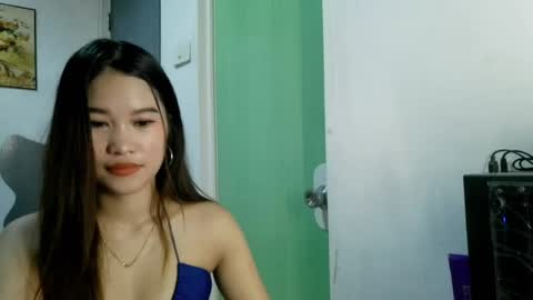 wangi_wangi online show from April 28, 5:12 am