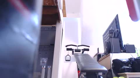 edging noah loves to wank online show from May 18, 3:18 pm