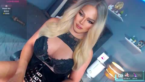 Miss Anna online show from March 18, 1:17 pm