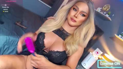 Miss Anna online show from March 15, 9:24 am