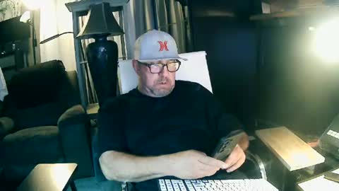 inittogetitin online show from June 26, 4:18 am