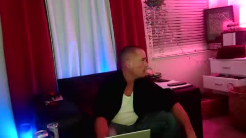 wantmymantofukme online show from November 22, 10:24 am