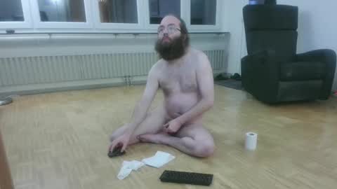 wantsahug online show from December 3, 11:05 pm