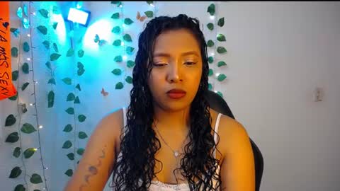 EMILY online show from August 4, 8:54 am