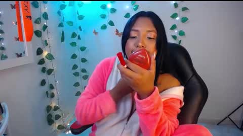 EMILY online show from May 3, 1:33 am