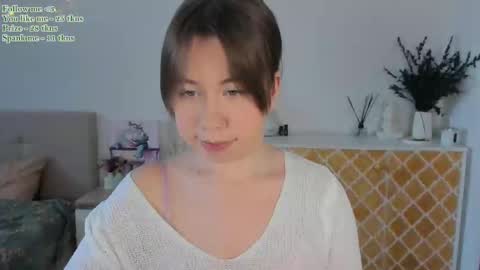 Snapshot of watermelon_sugar_ chatting on February 14, 9:56 am Tess  Pls support me with  Can we reach 155 my favorite number online show from February 14, 9:56 am