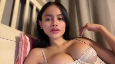 Maggie online show from January 11, 3:29 pm