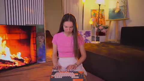 wednesday_evans online show from July 30, 6:03 am