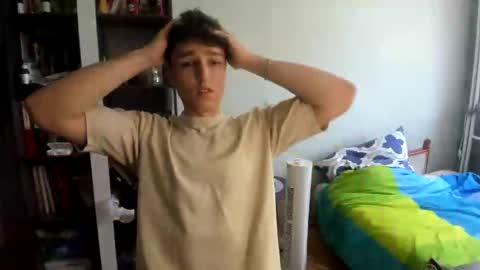 wee_willy_winky online show from May 23, 12:01 pm