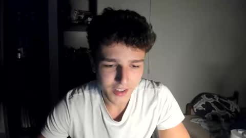 wee_willy_winky online show from May 27, 10:51 pm