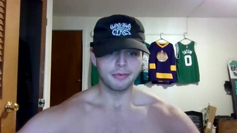 weenskir online show from April 23, 5:58 pm