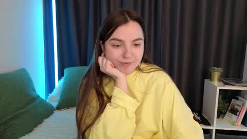 Weird Bird online show from March 12, 3:10 am