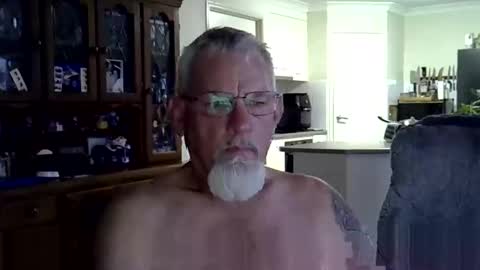 Wellhelloo online show from February 12, 6:39 am