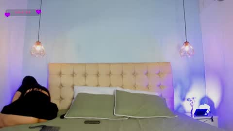 Wendolyn online show from July 21, 2:19 pm