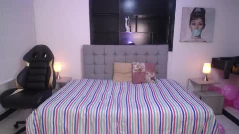 wendy_1_ online show from May 5, 2:18 am