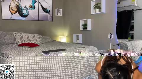 Wendy Alex online show from May 2, 9:42 pm
