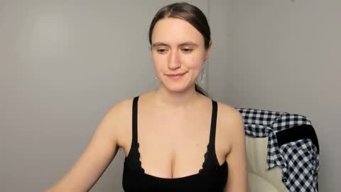 Wendy online show from February 9, 10:54 pm