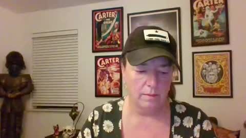 Snapshot of wendycu chatting on October 22, 1:42 am WendyCU online show from October 22, 1:42 am