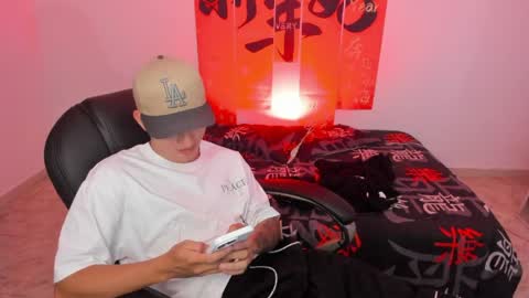 Wesley Boy online show from April 28, 7:07 pm