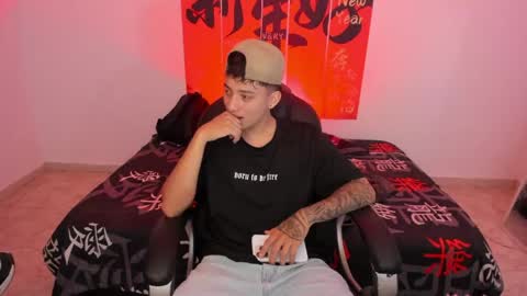 Wesley Boy online show from April 23, 7:04 pm