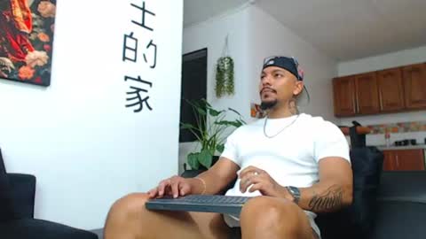 Wesley Rogger online show from June 26, 10:59 pm