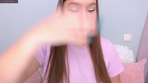 Snapshot of wet__molly chatting on December 24, 9:00 pm molly online show from December 24, 9:00 pm