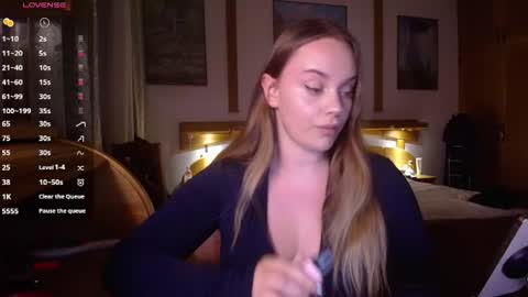 Lana online show from June 22, 7:43 pm