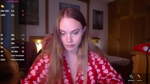 Lana online show from April 30, 5:40 pm