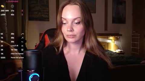 Lana online show from November 5, 8:33 pm