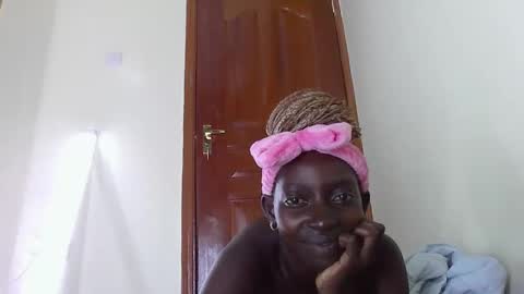 wet_pussy2025 online show from November 10, 8:00 pm