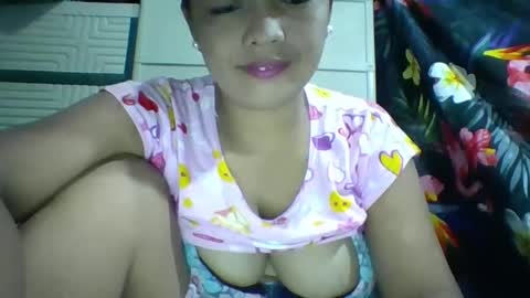 Snapshot of wetpussie4_you chatting on September 23, 7:24 am wetpussie4_you online show from September 23, 7:24 am