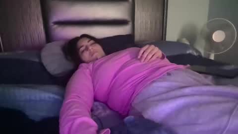 wetzz online show from March 18, 3:23 am