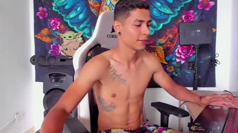 wex online show from December 11, 6:52 pm