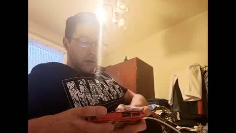 stoffy online show from December 5, 6:37 am